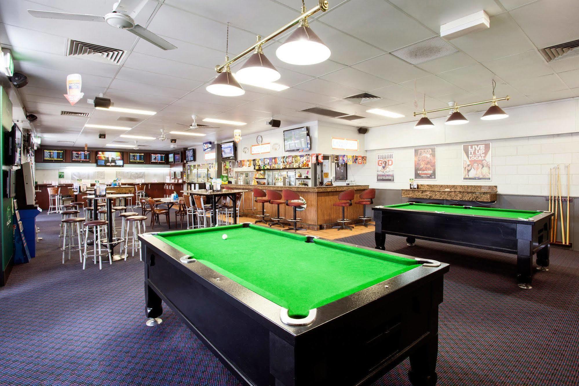 Upper Ross Hotel Townsville Eksteriør billede